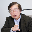 写真:尾関 謙一郎氏