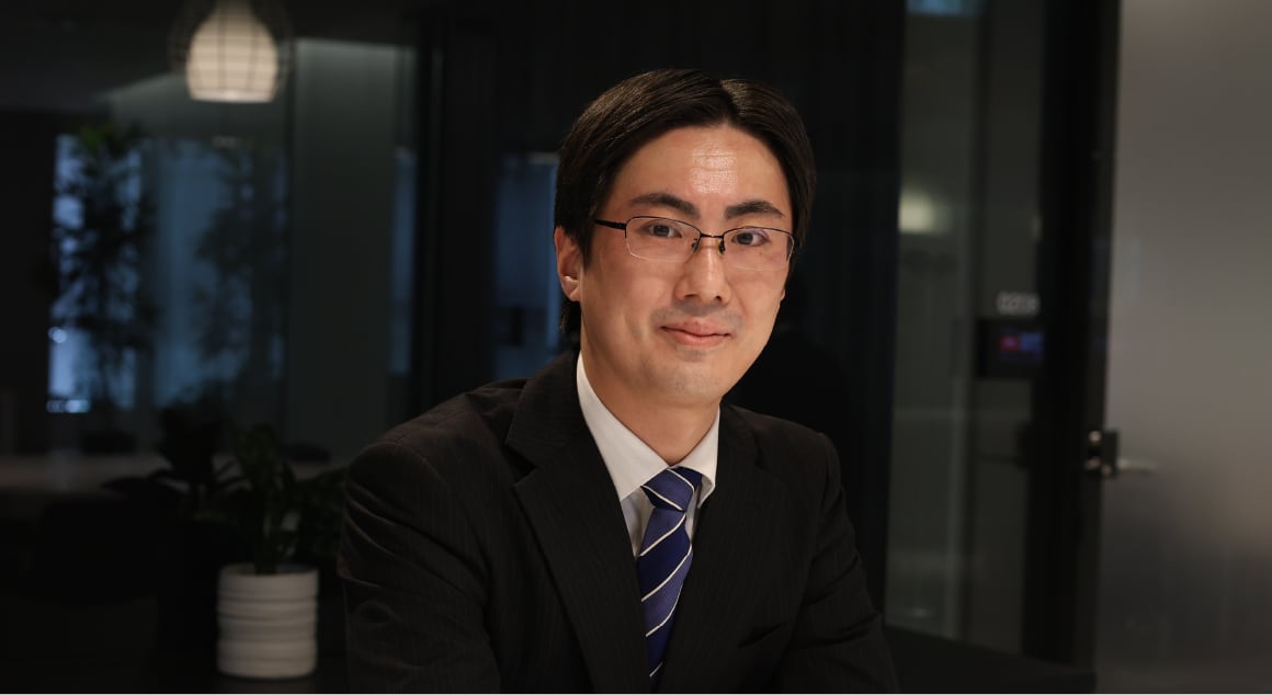 インタビューを受ける黒崎さん②